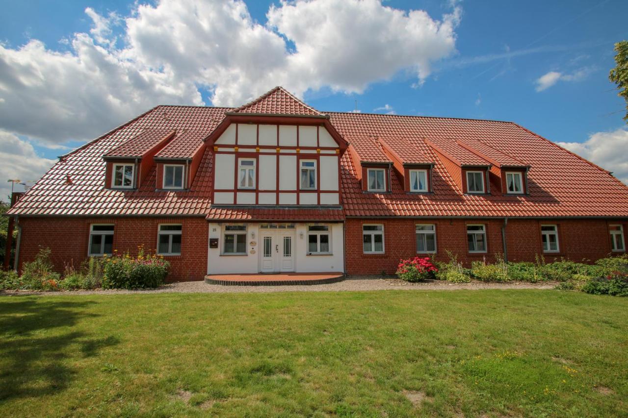 Gutshaus Bliesekow Hotel Exterior photo